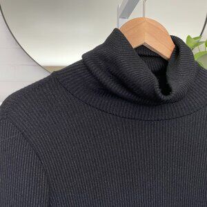Evereve Allison Joy Ribbed Turtleneck